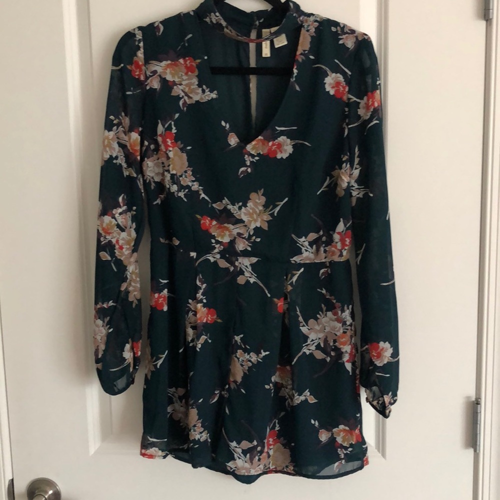 Green long sleeve romper